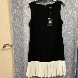 DKYN Black with White Pleats